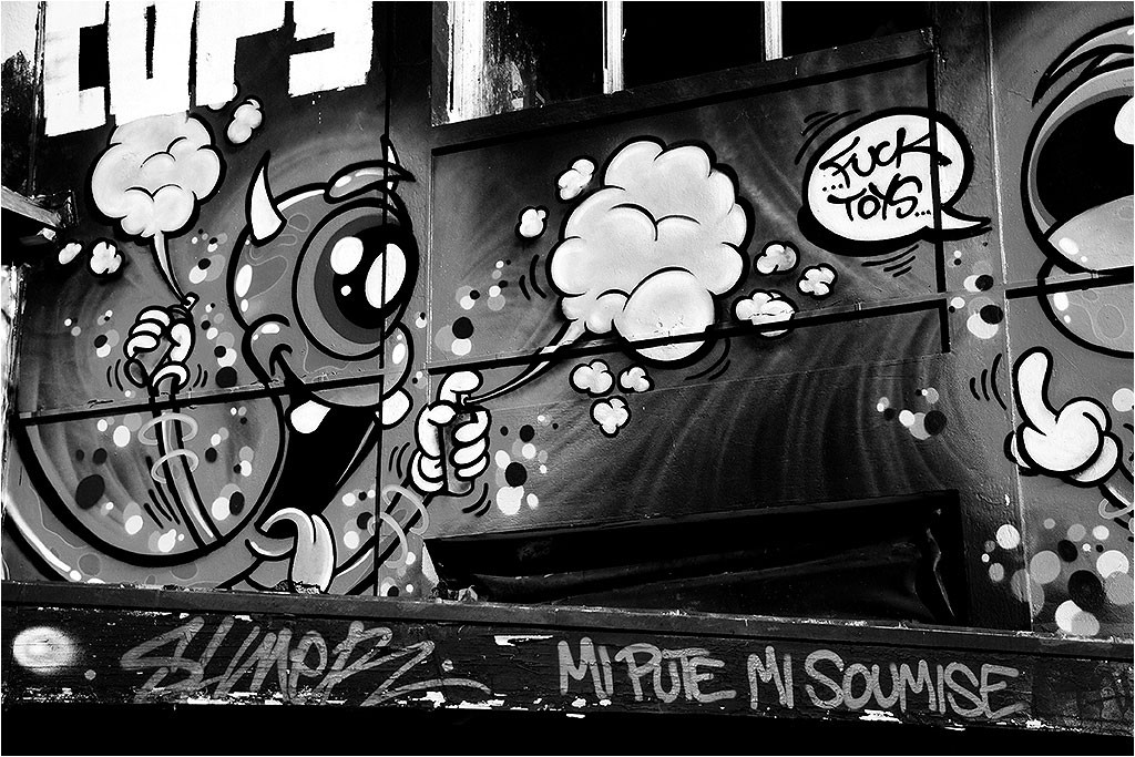 Bombages
